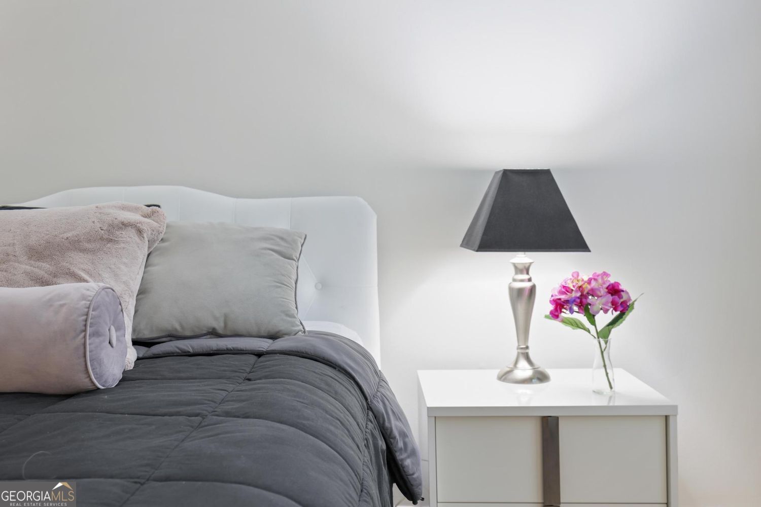 RIVERMONT VILLAGE - Residential