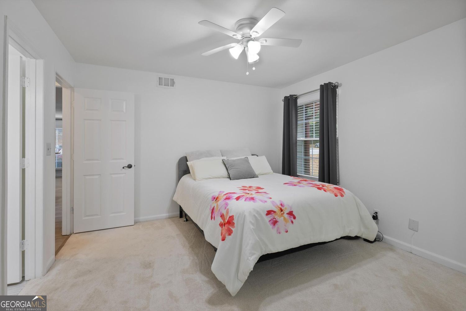 RIVERMONT VILLAGE - Residential