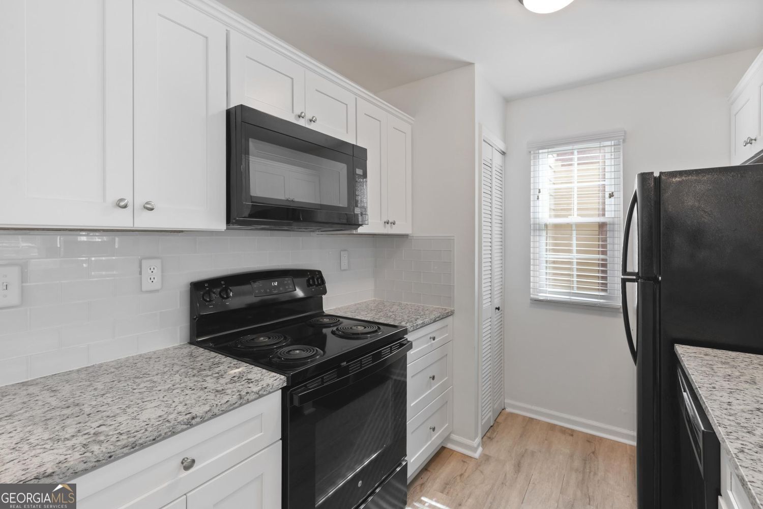 RIVERMONT VILLAGE - Residential