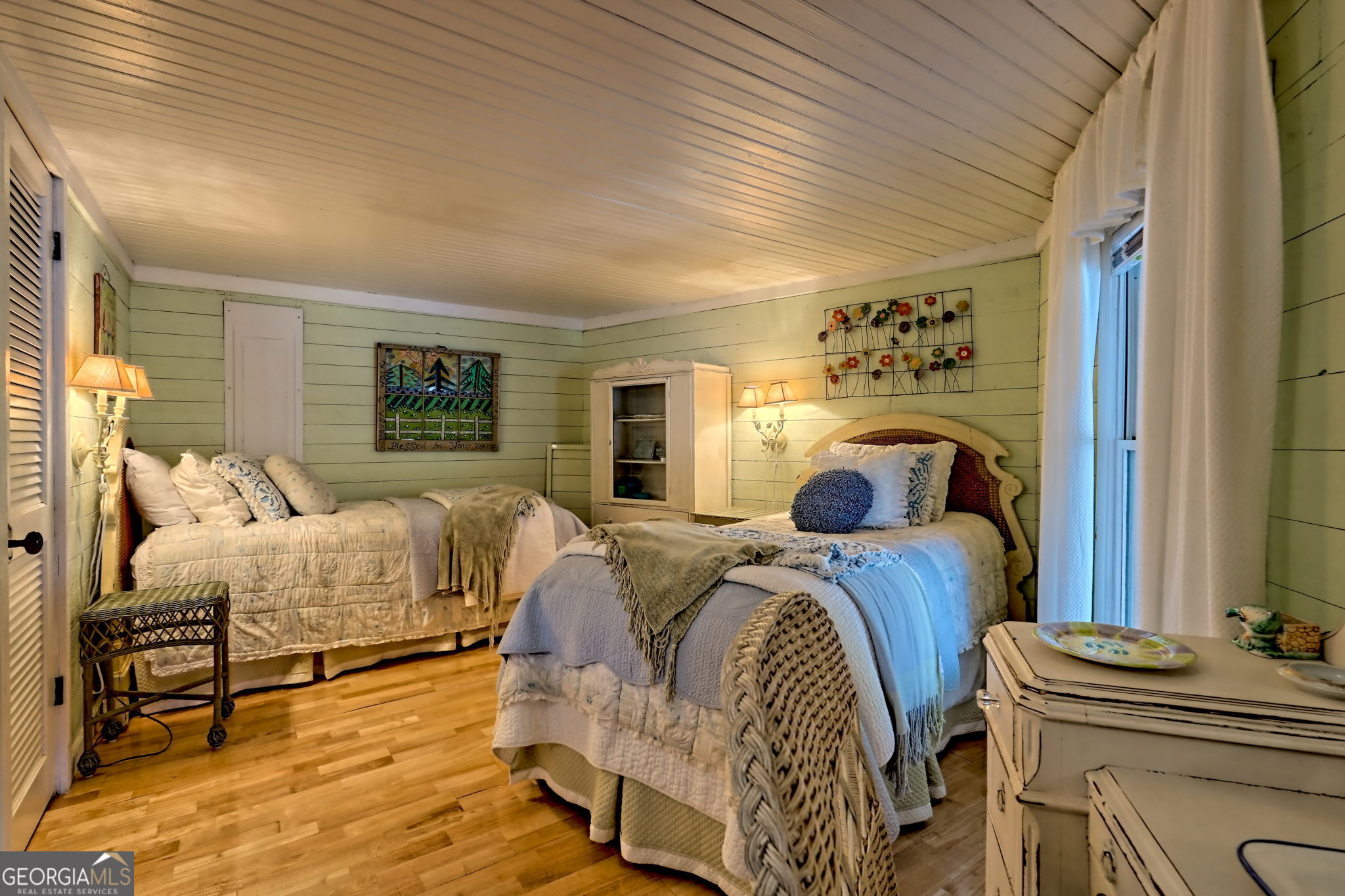 Clayton, Georgia 30525, United States, 4 Bedrooms Bedrooms, ,5 BathroomsBathrooms,Residential,Active,161022