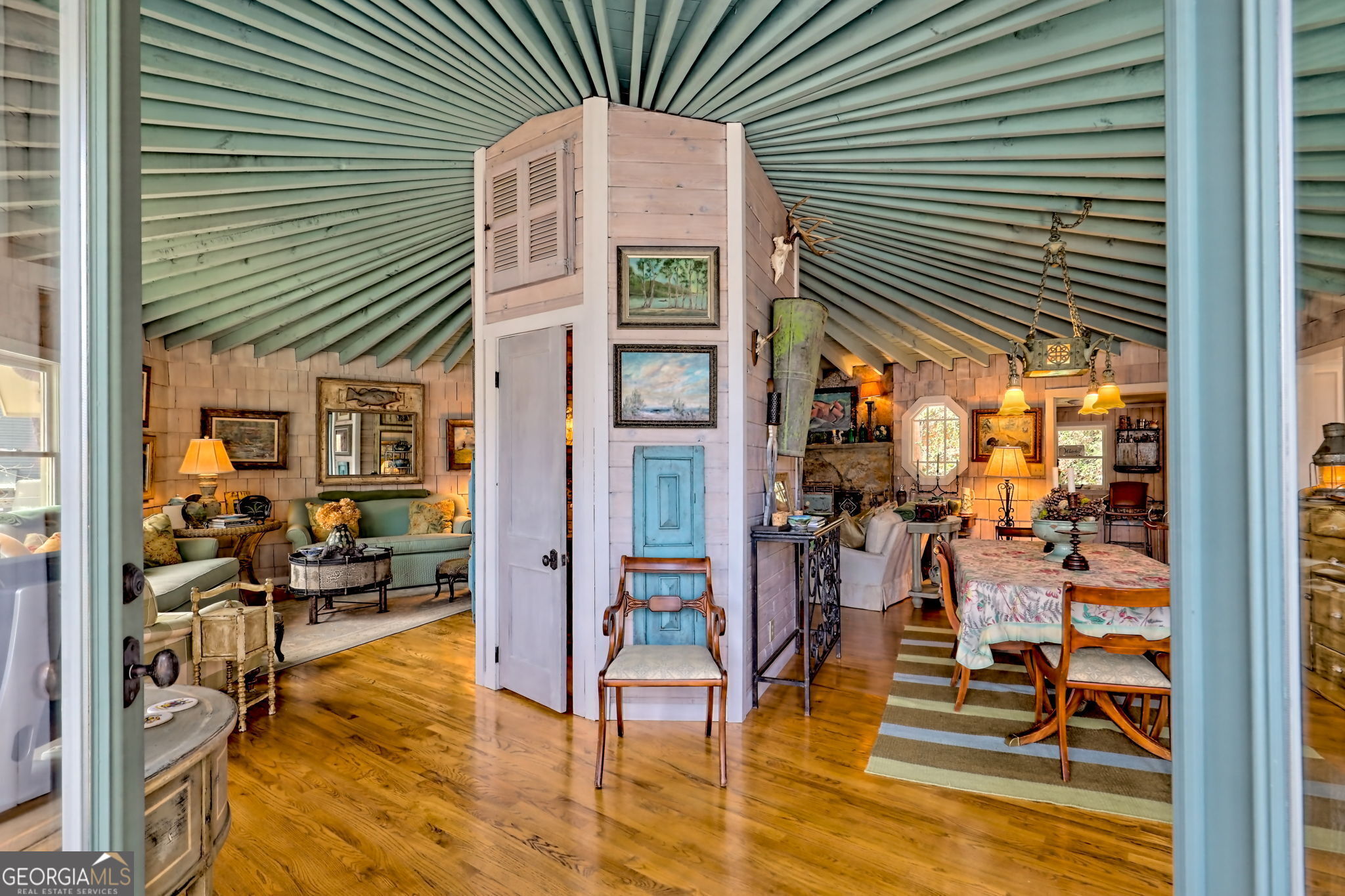 Clayton, Georgia 30525, United States, 4 Bedrooms Bedrooms, ,5 BathroomsBathrooms,Residential,Active,161022