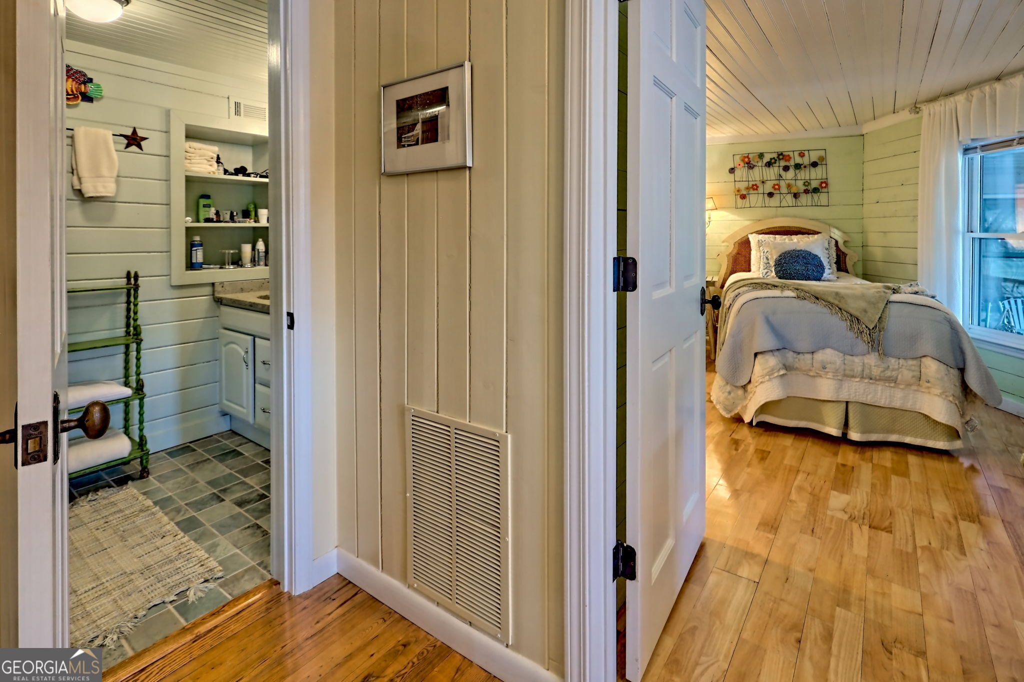 Clayton, Georgia 30525, United States, 4 Bedrooms Bedrooms, ,5 BathroomsBathrooms,Residential,Active,161022