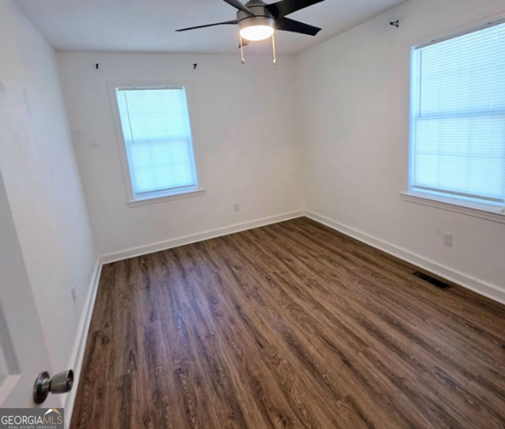 Photo of 939 Crawford Drive, Albany, GA 31705 (MLS # 10662380)