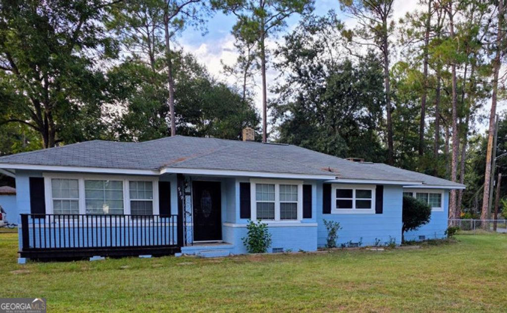 Photo of 939 Crawford Drive, Albany, GA 31705 (MLS # 10662380)