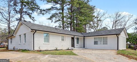 2447 Omaha RD SW Atlanta GA 30331