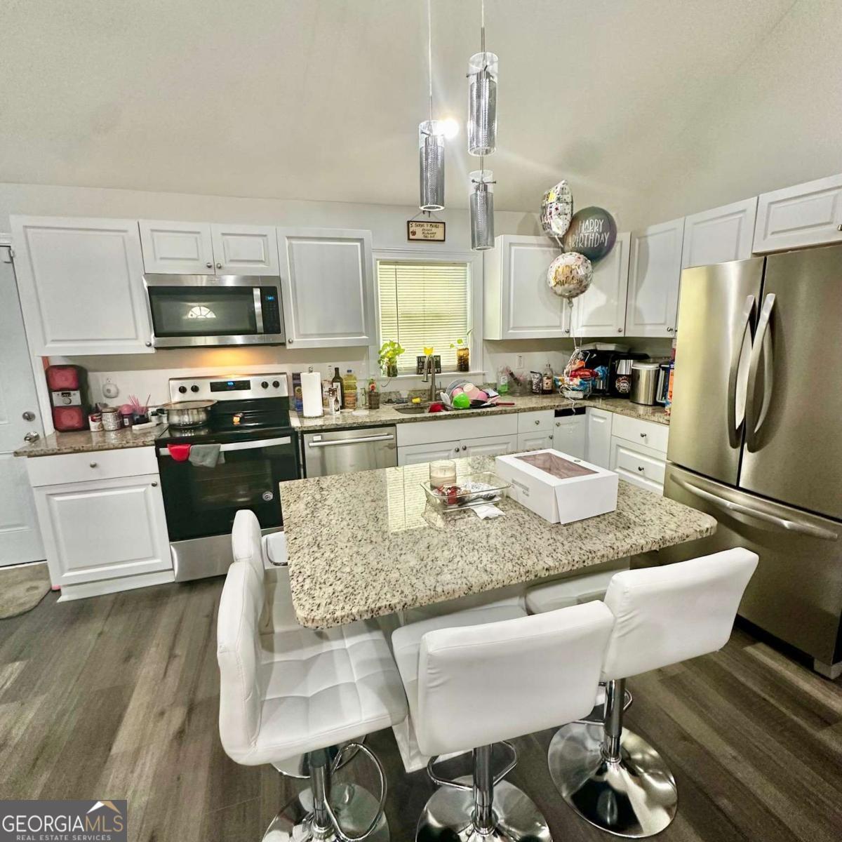 2260 Carver DR NW