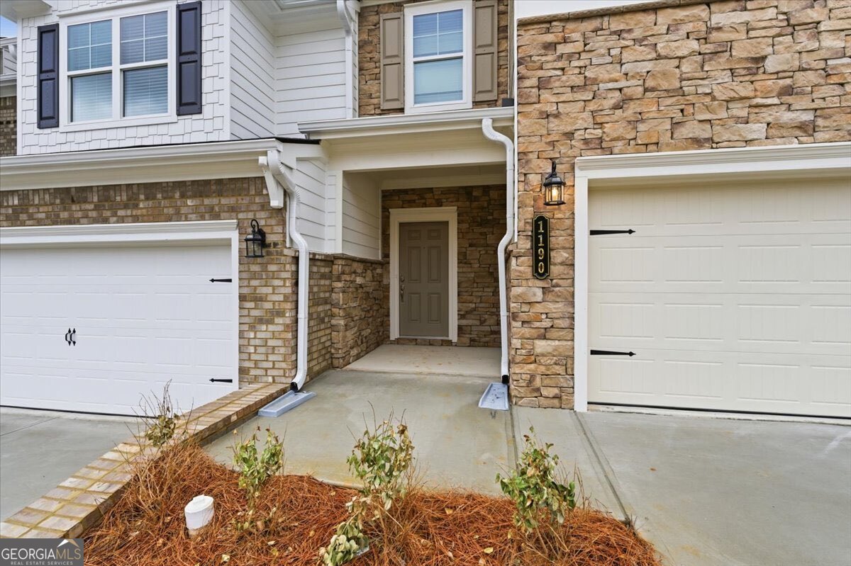 1190 PARK CENTER CIR