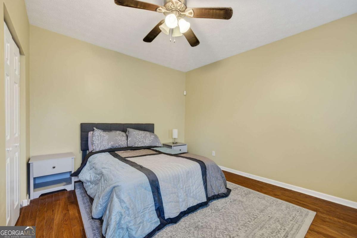 Eagle Glen - Residential