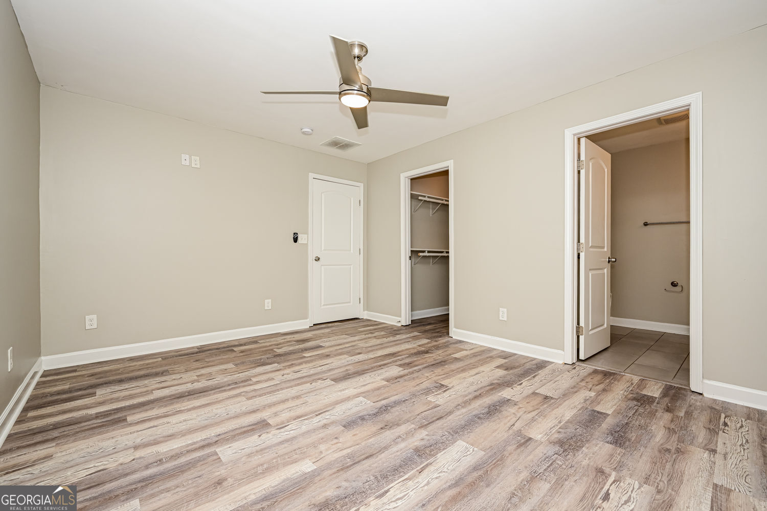 COUNTRY WOODS - Residential