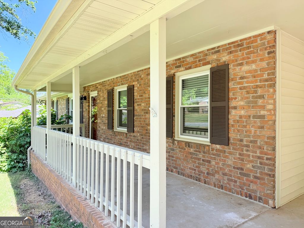 Photo of 1140 Azalea Circle, Marietta, GA 30062 (MLS # 10737297)