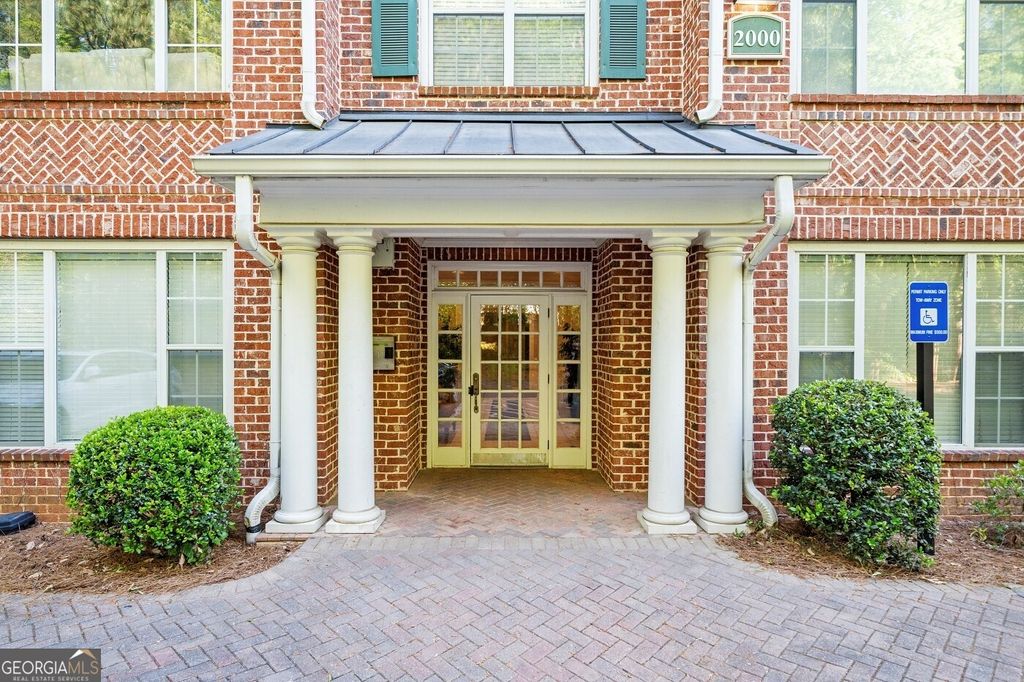 Photo of 2103 Stratford Commons, Decatur, GA 30033 (MLS # 10636740)