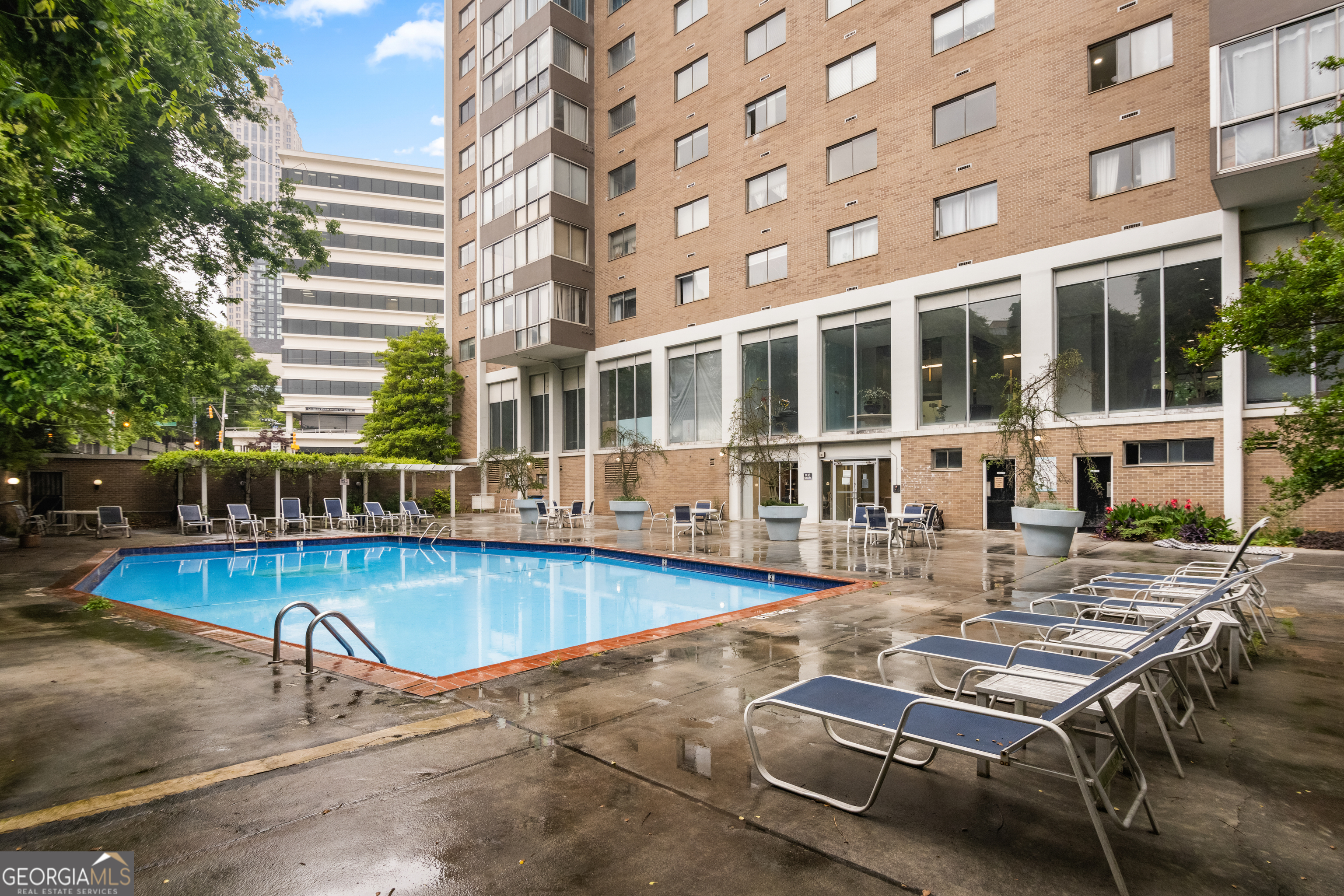 Landmark Condominium - Residential