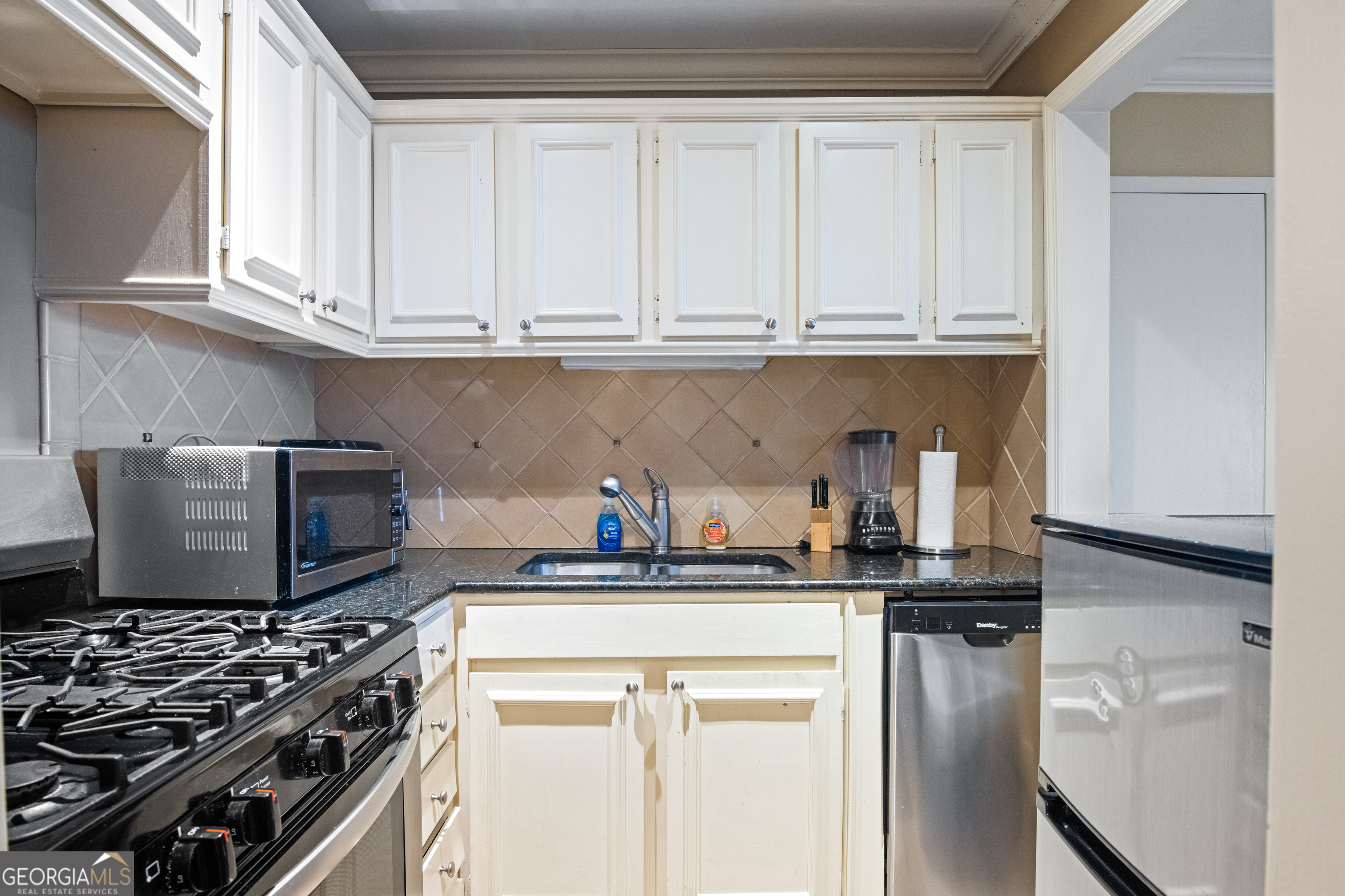 Landmark Condominium - Residential