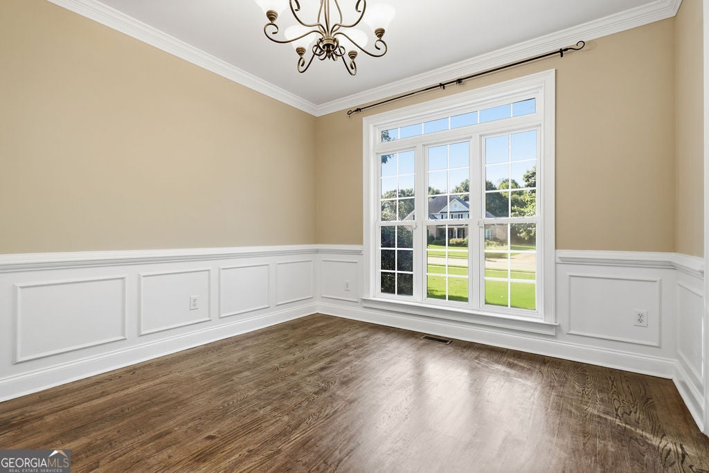 1070 Crabapple CIR