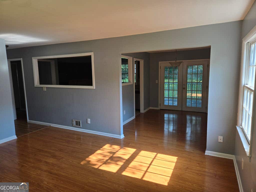 Photo of 1387 Town Country Drive SE, Atlanta, GA 30316 (MLS # 10820413)