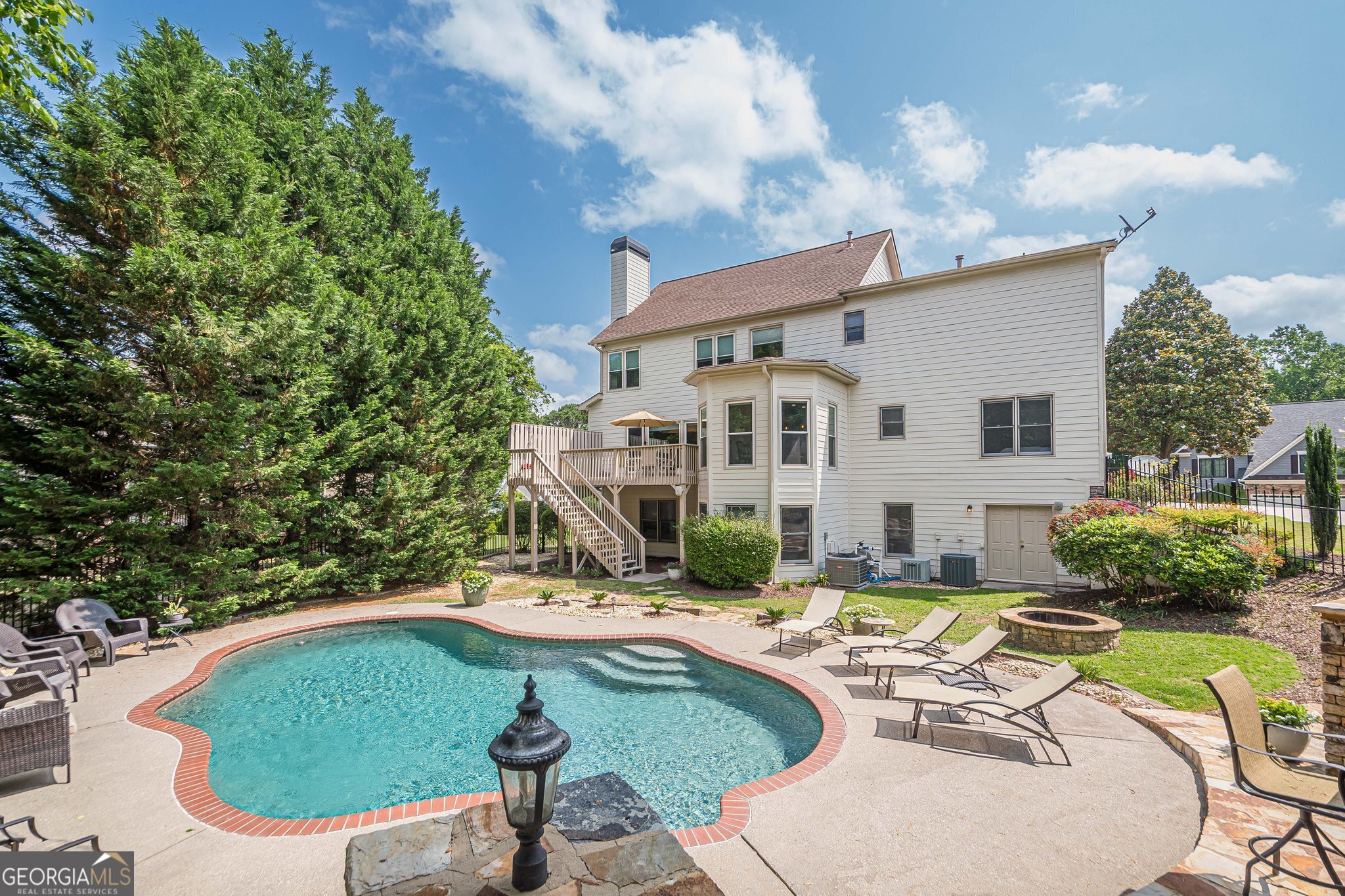 Canton, Georgia 30114, United States, 6 Bedrooms Bedrooms, ,5 BathroomsBathrooms,Residential,Active,146408