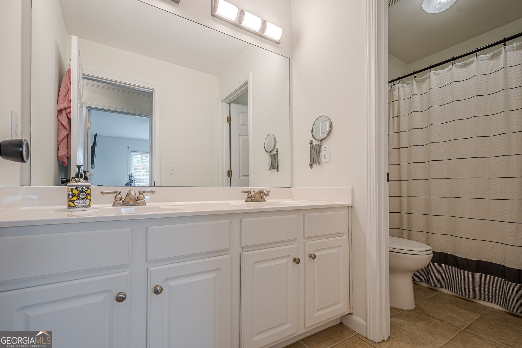 Canton, Georgia 30114, United States, 6 Bedrooms Bedrooms, ,5 BathroomsBathrooms,Residential,Active,146408