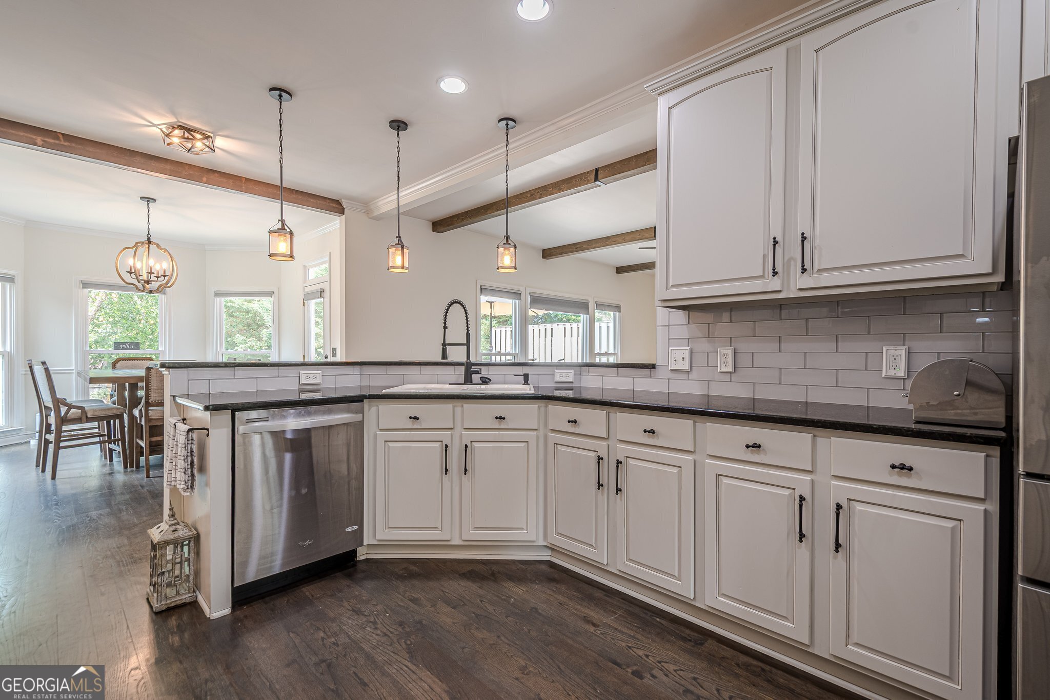 Canton, Georgia 30114, United States, 6 Bedrooms Bedrooms, ,5 BathroomsBathrooms,Residential,Active,146408