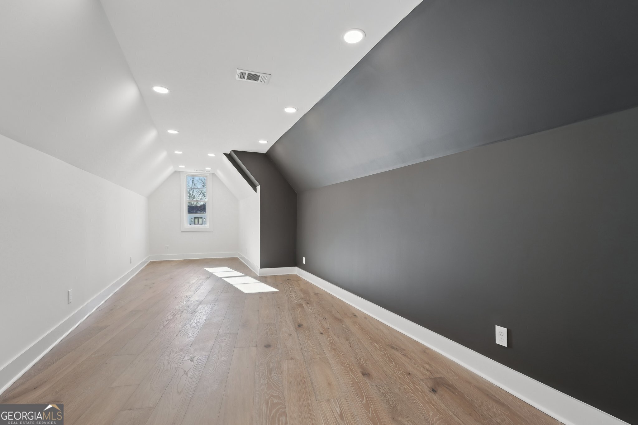 Akunna Court - Residential