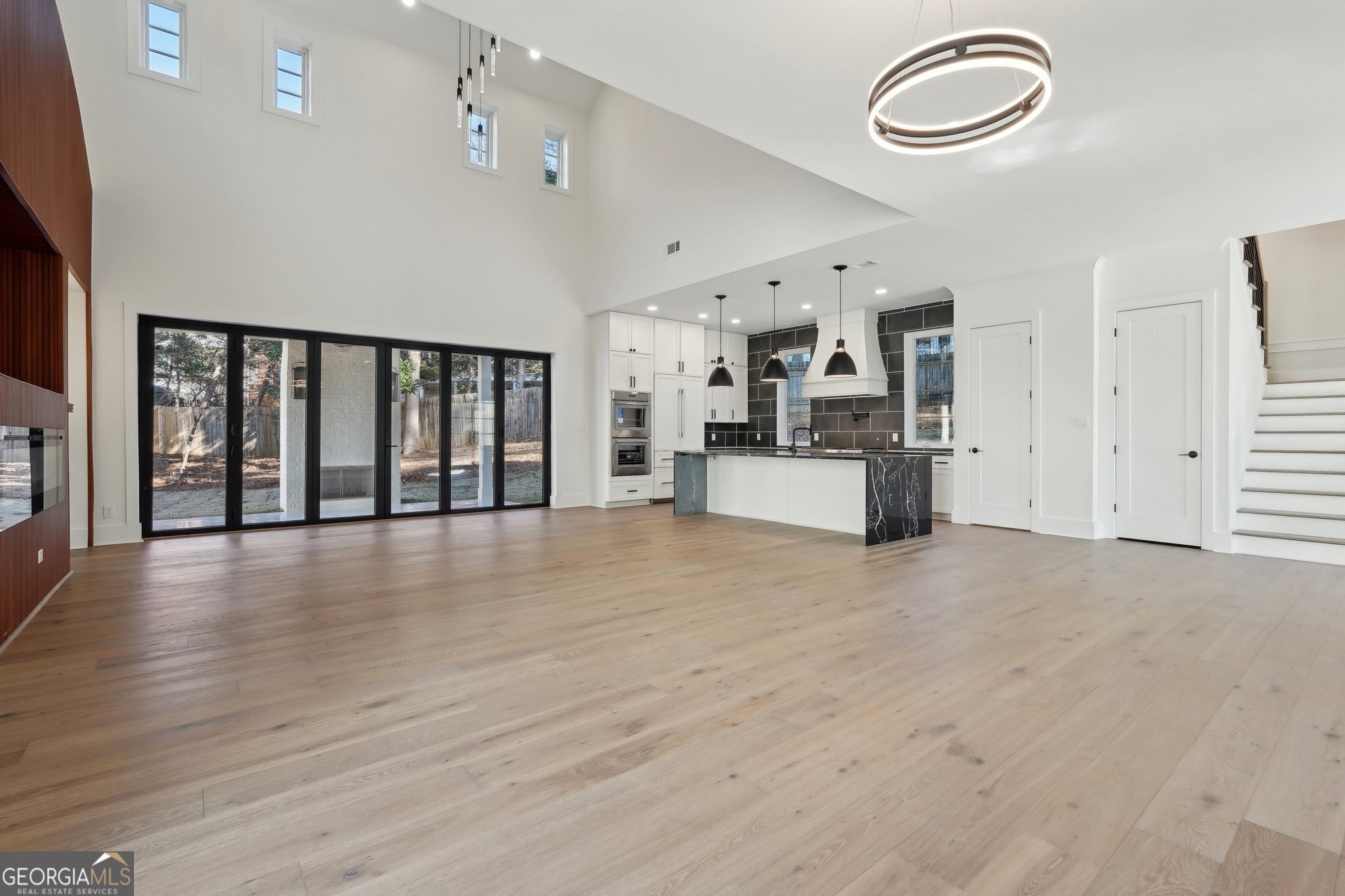 Akunna Court - Residential