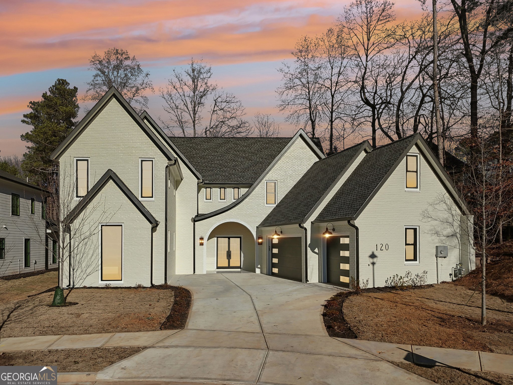Akunna Court - Residential