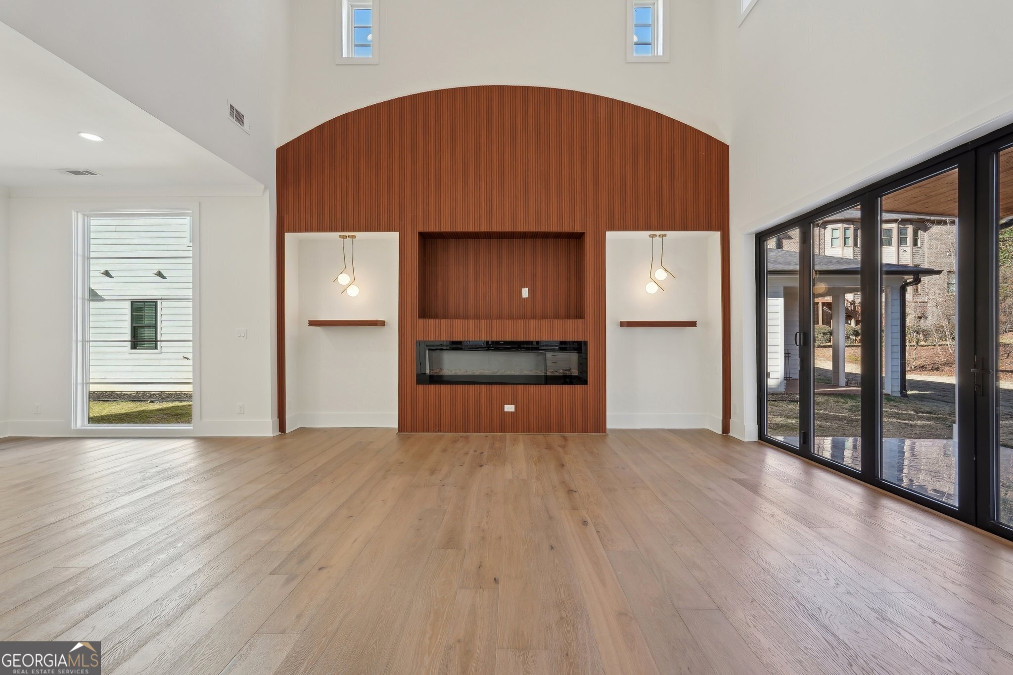 Akunna Court - Residential