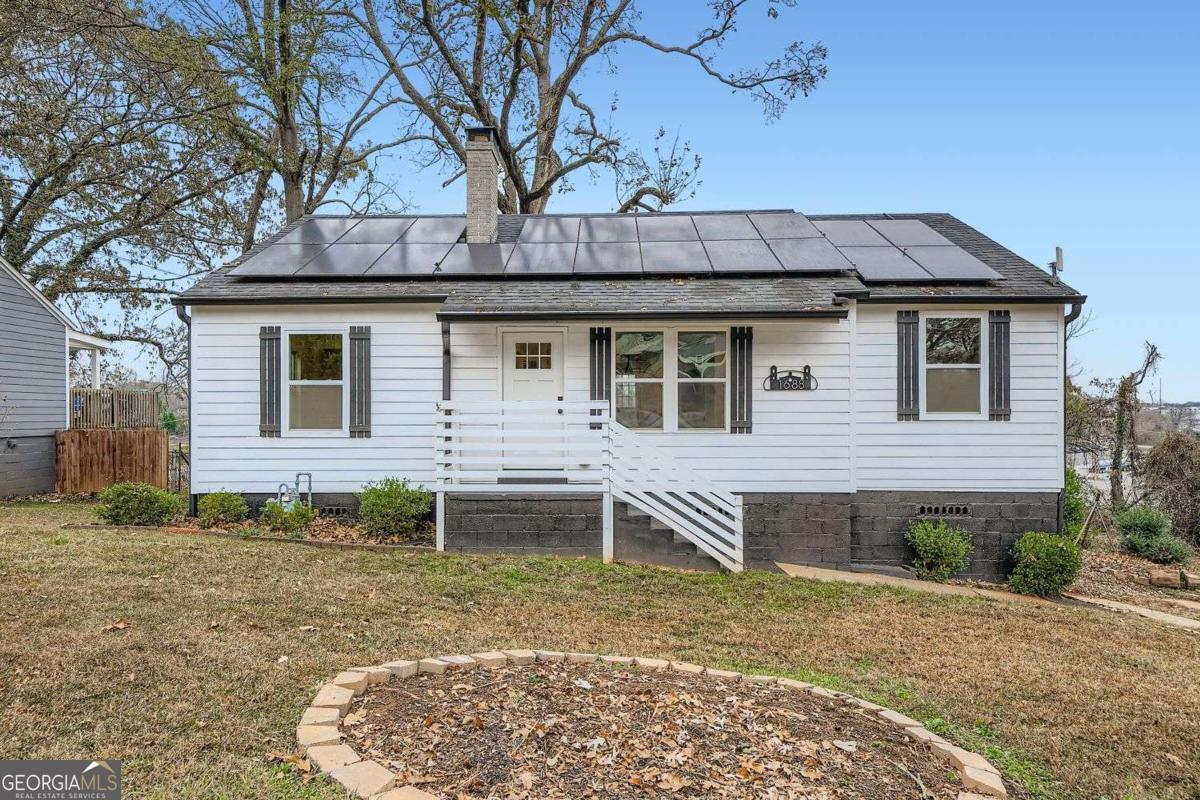 1688 Oak Knoll CIR SE