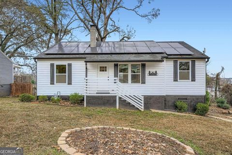 Photo of 1688 Oak Knoll Circle SE, Atlanta, GA 30315 (MLS # 10709862)