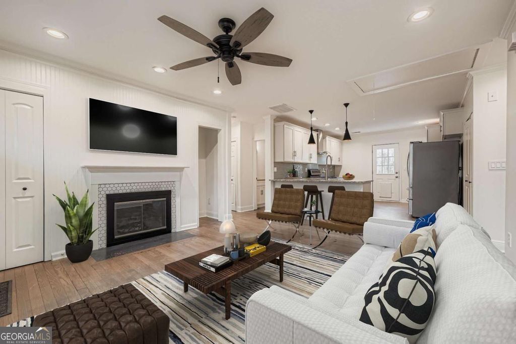 Photo of 1688 Oak Knoll Circle SE, Atlanta, GA 30315 (MLS # 10709862)