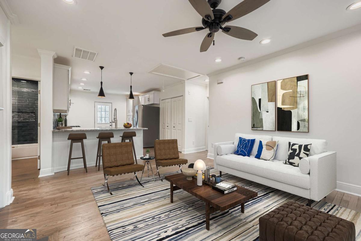 1688 Oak Knoll CIR SE