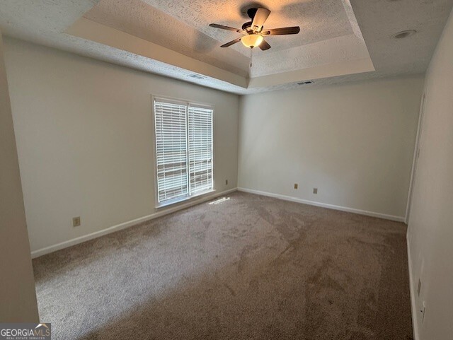 Newnan, Georgia 30265, United States, 4 Bedrooms Bedrooms, ,3 BathroomsBathrooms,Residential,Active,233358