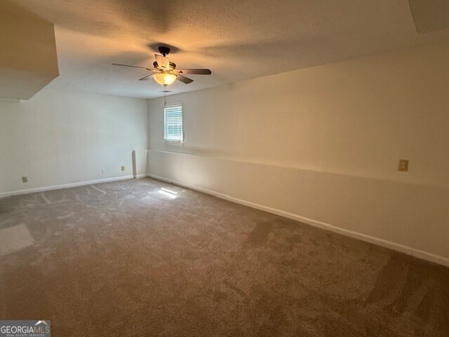 Newnan, Georgia 30265, United States, 4 Bedrooms Bedrooms, ,3 BathroomsBathrooms,Residential,Active,233358