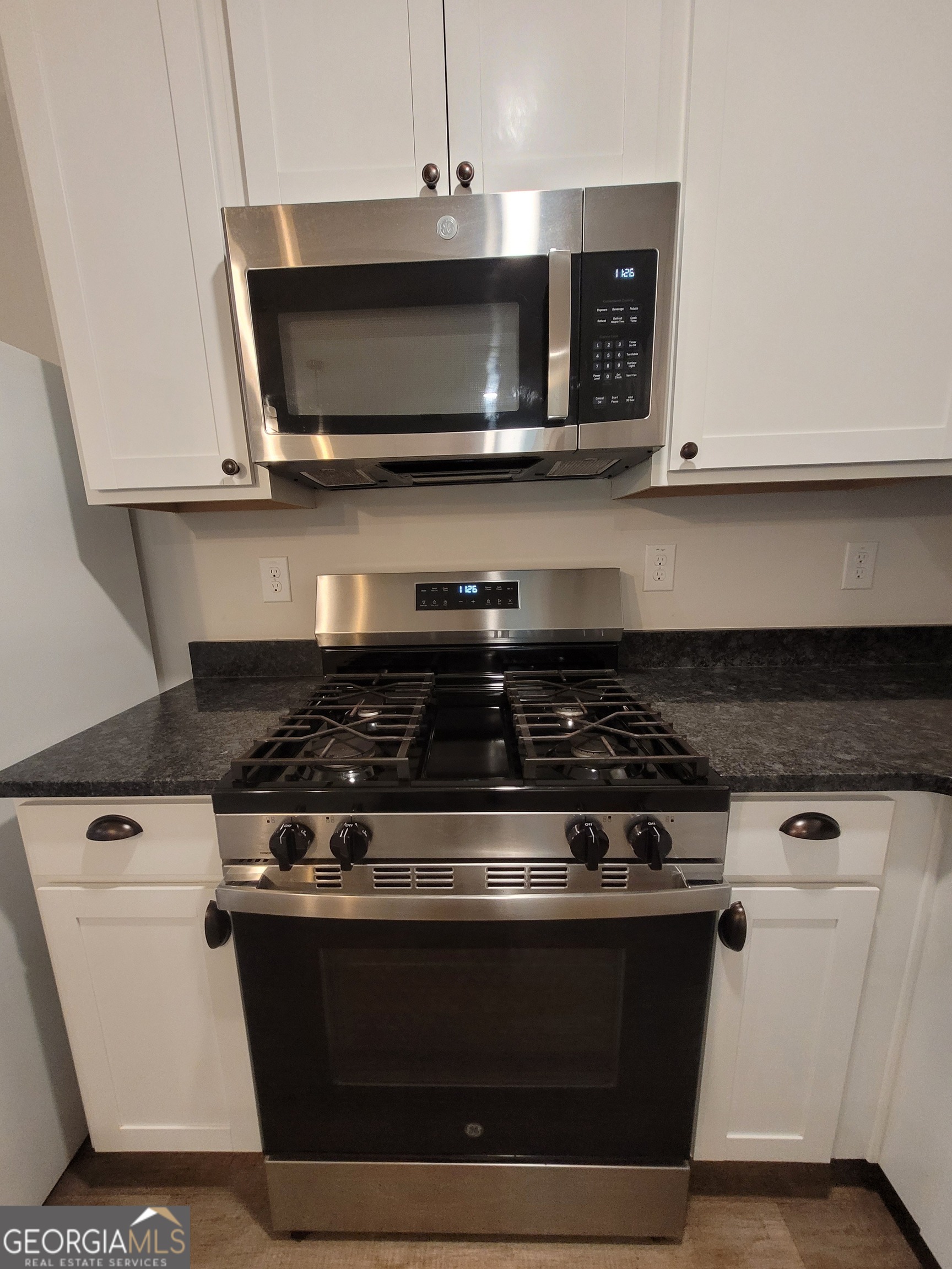 220 River Meadow DR - Photo 4