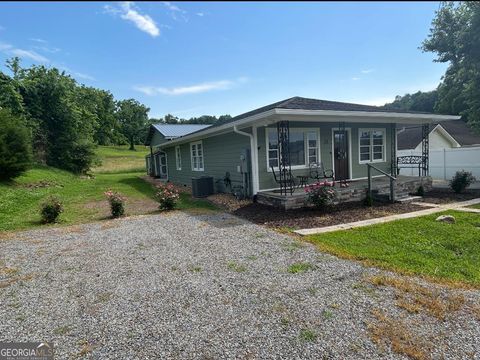 31 Willow ST East Ellijay GA 30540