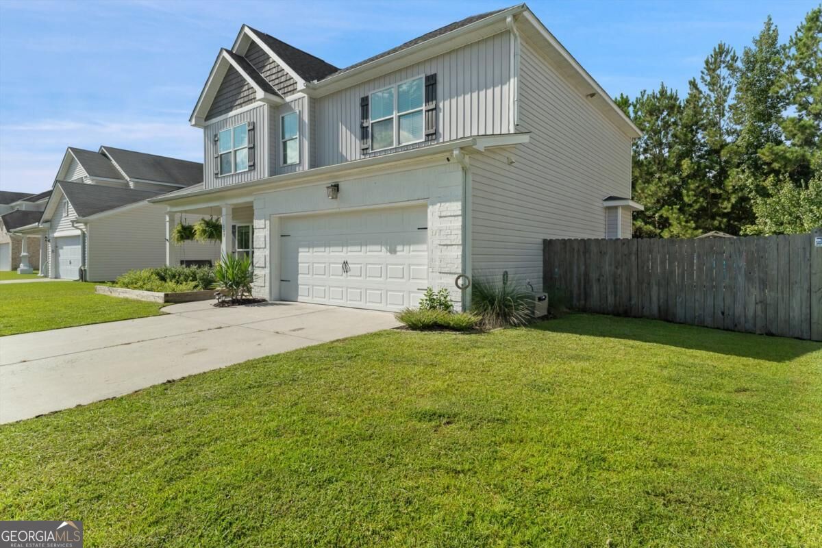 107 Green Paddock CIR