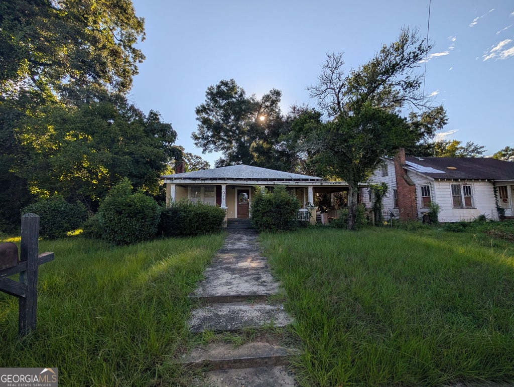 Photo of 911 Anderson Street, Bainbridge, GA 39819 (MLS # 10846814)