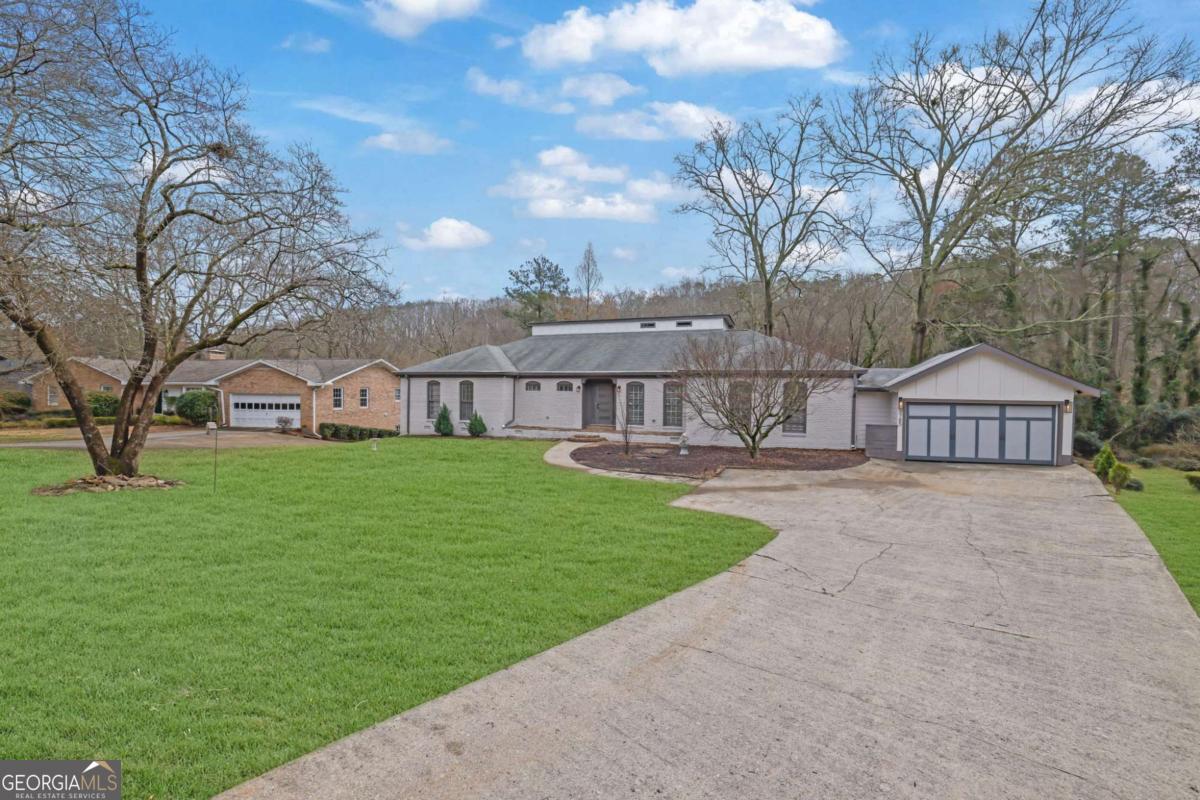 9785 La View CIR