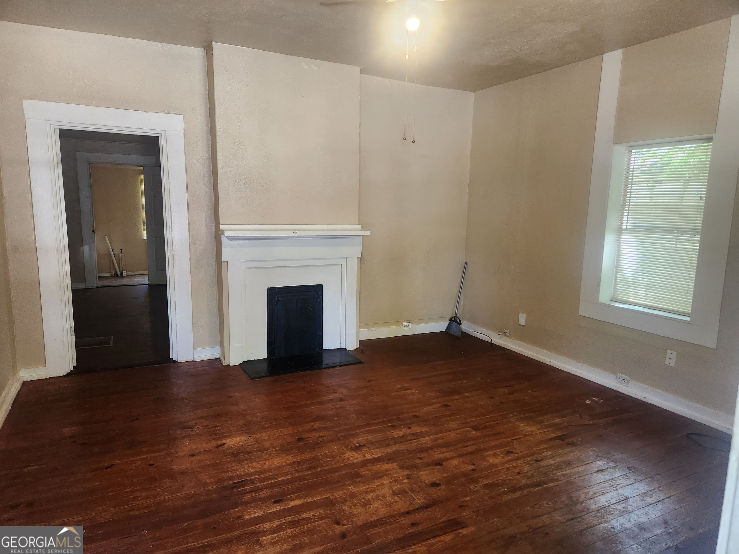 4 Maple ST