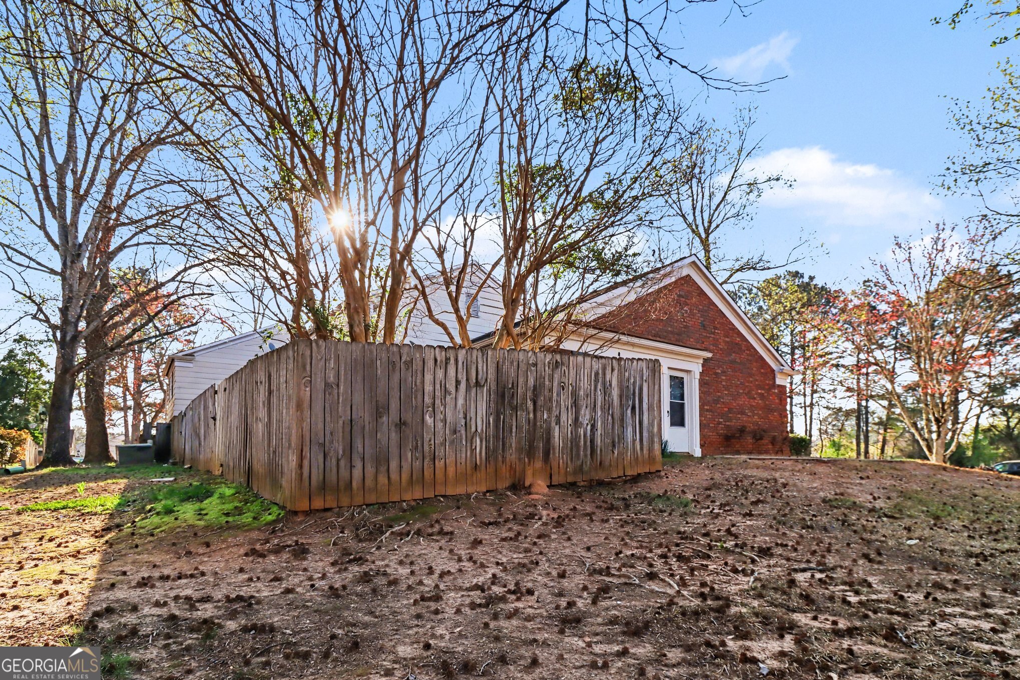 2571 Stratford LN