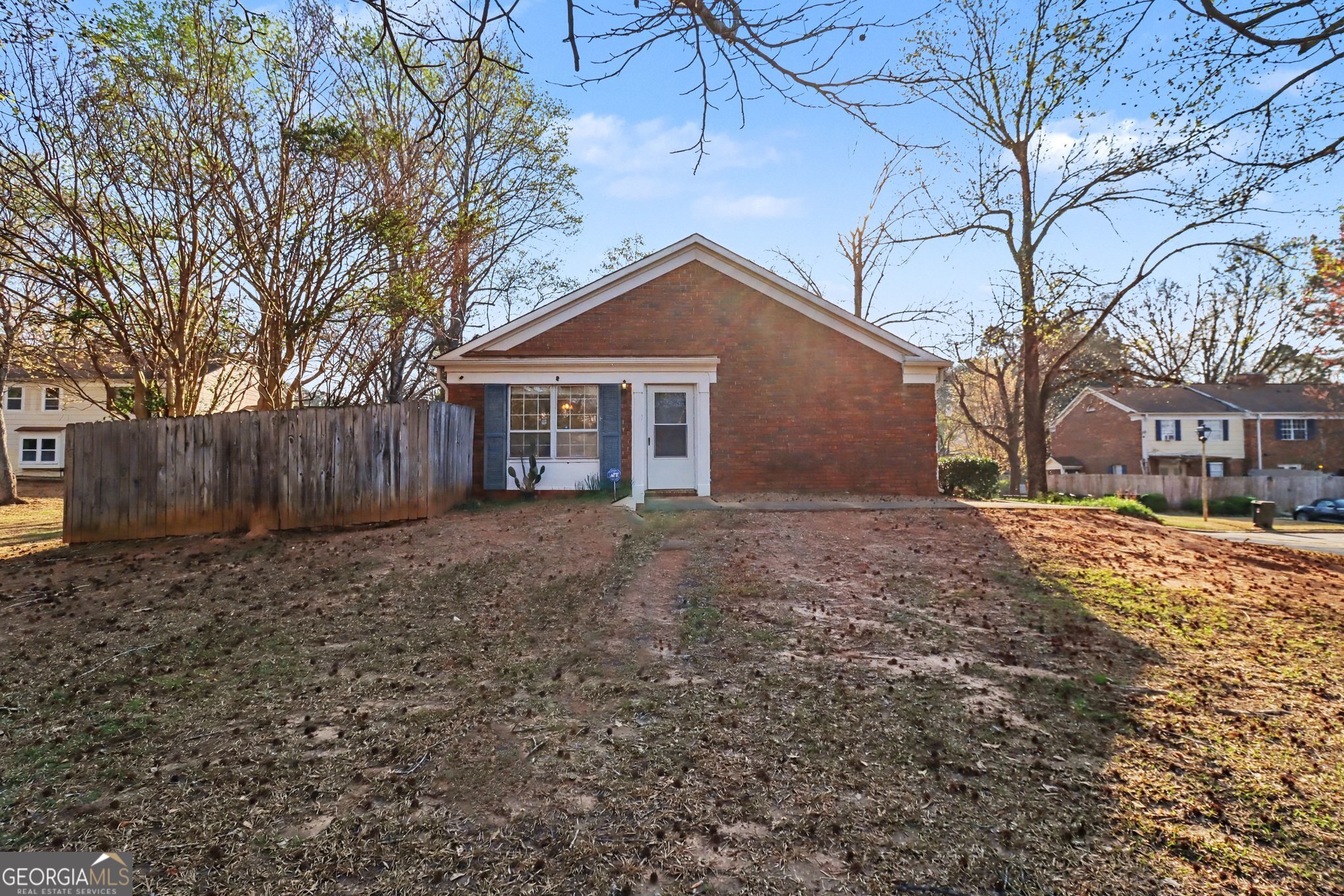 2571 Stratford LN