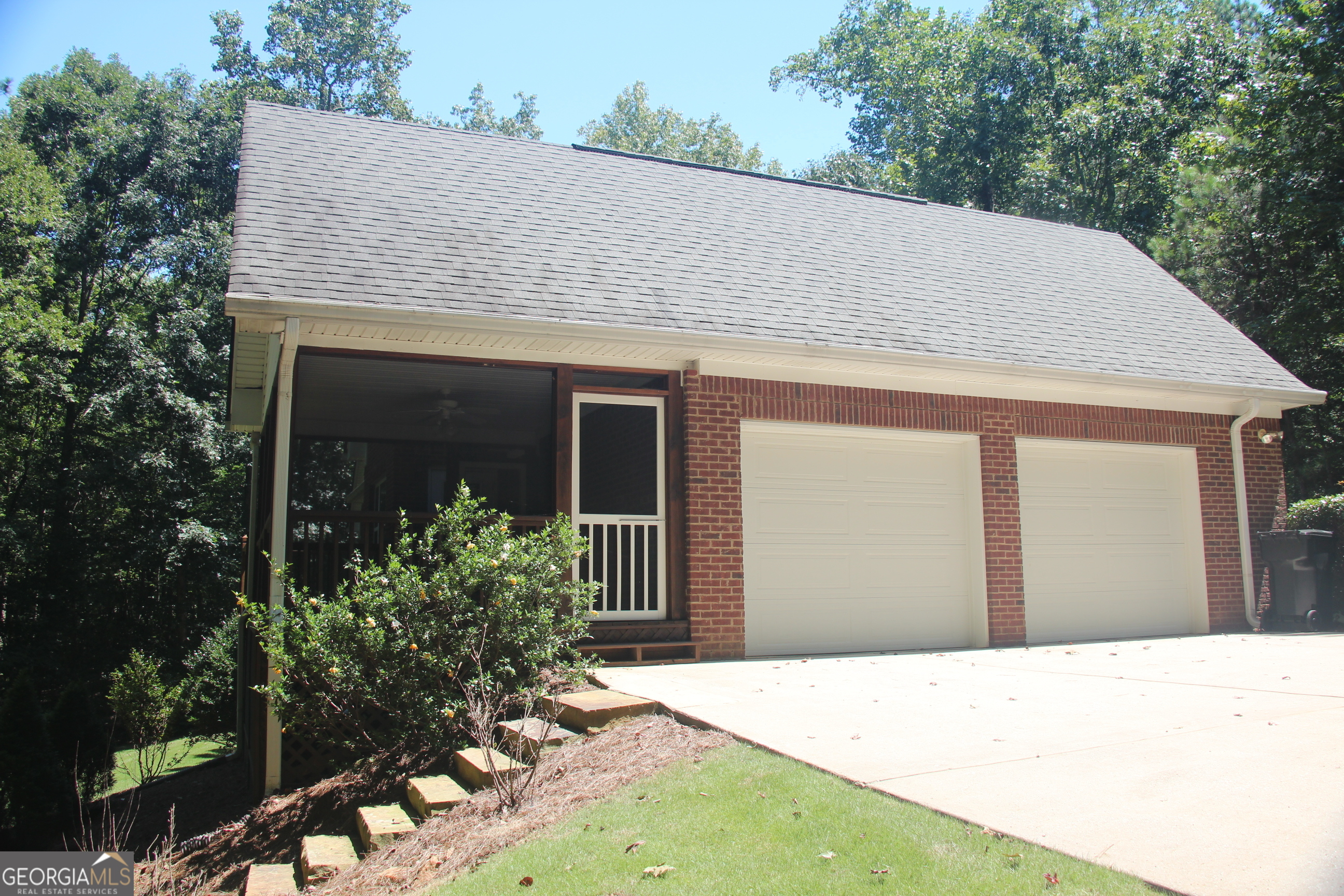 9246 W BANKS MILL RD