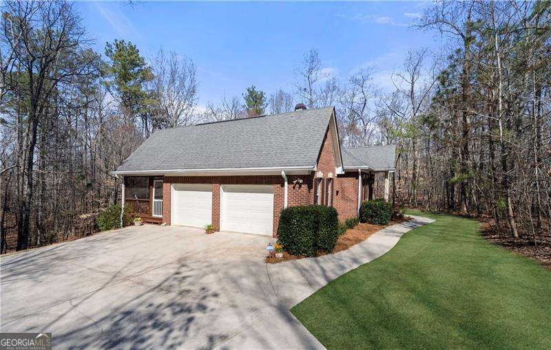 9246 W BANKS MILL RD