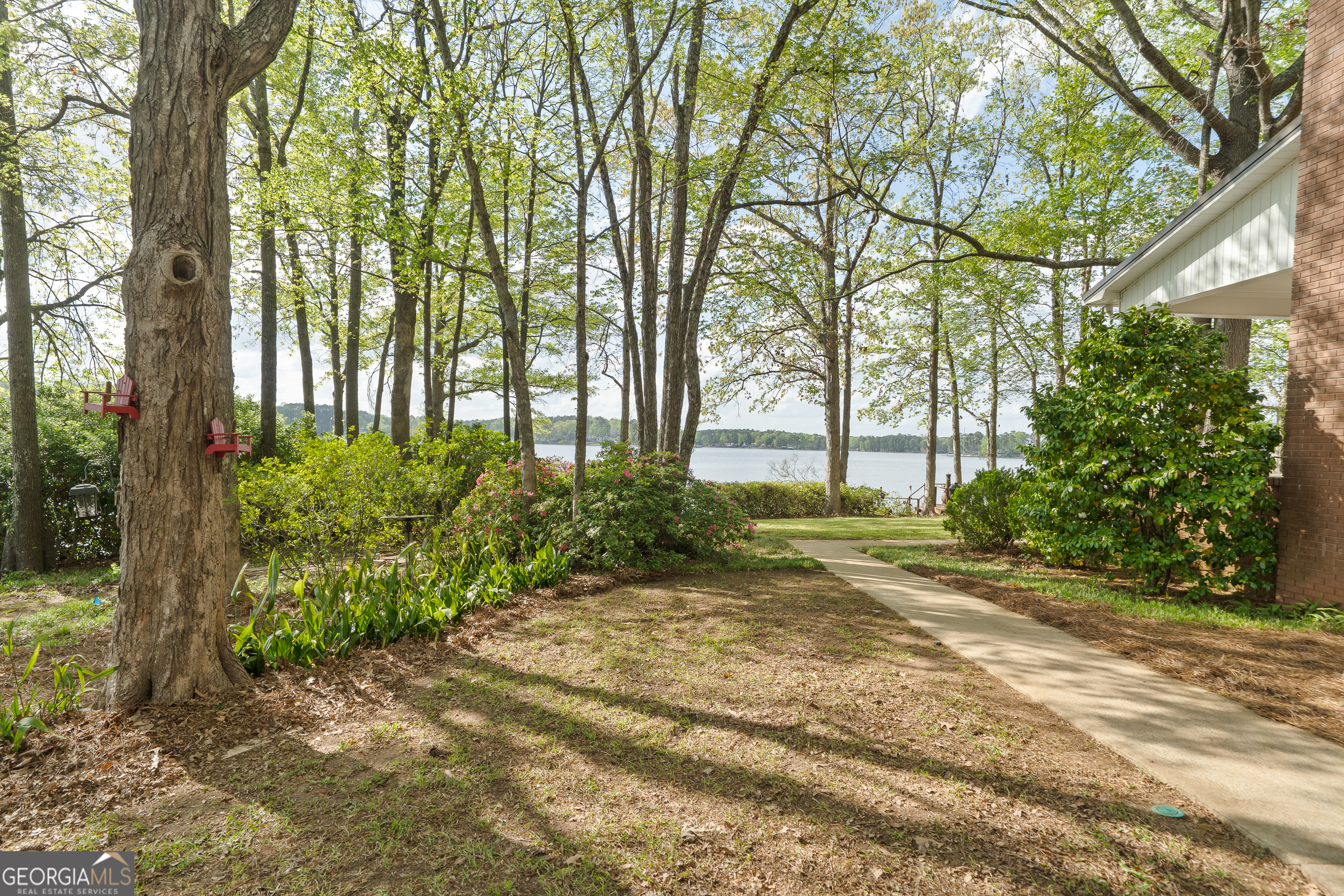 390 David Williams RD
