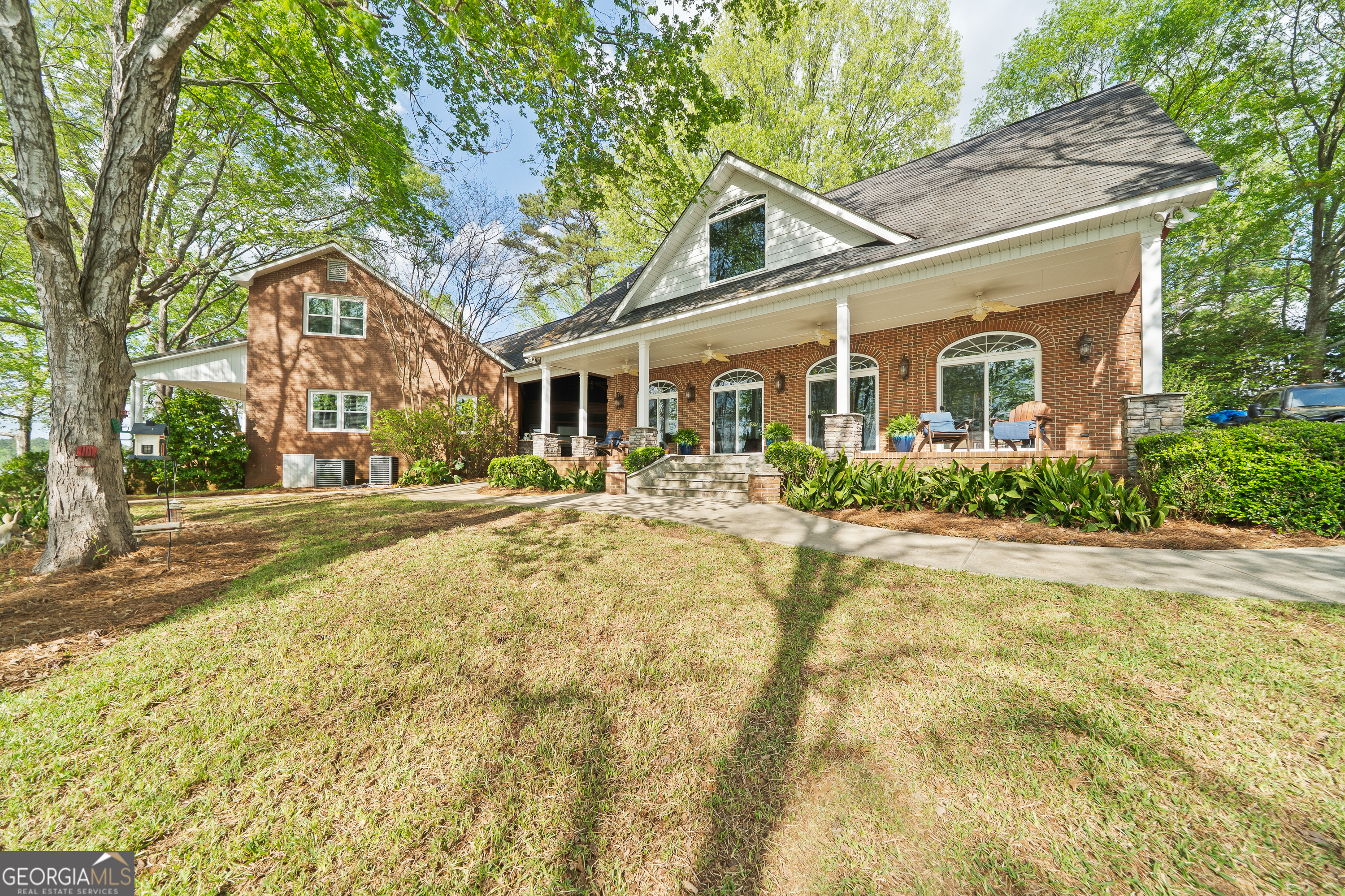 390 David Williams RD
