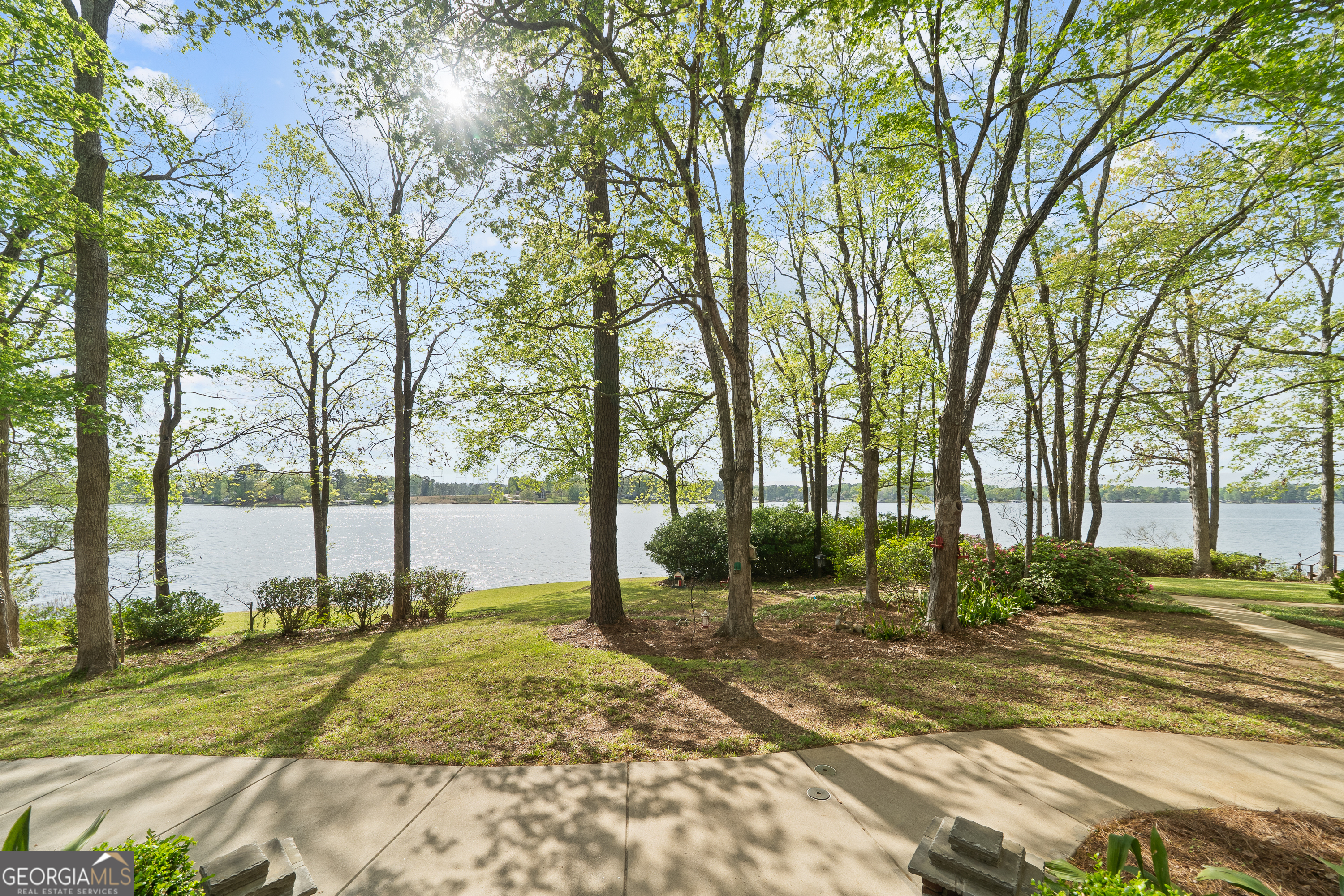 390 David Williams RD