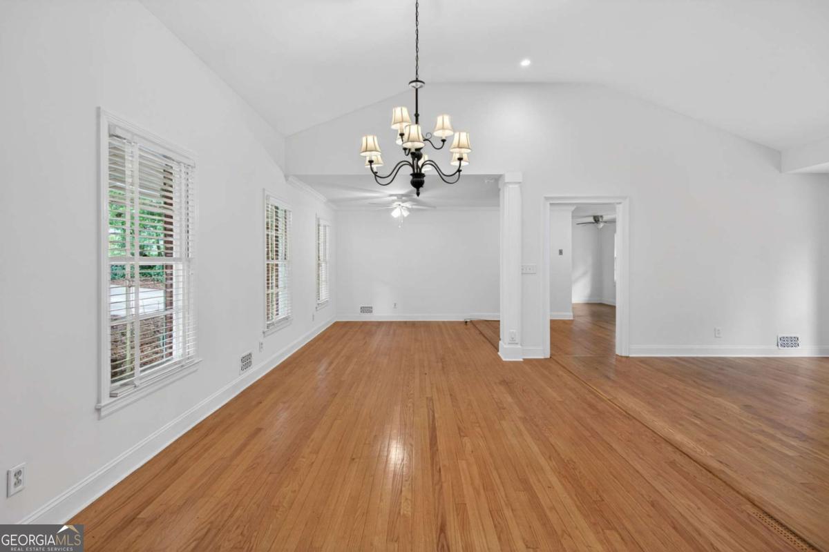 1370 Driftwood CT