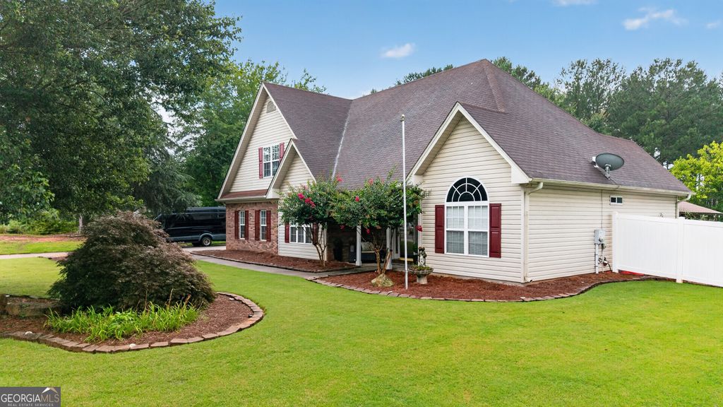Photo of 118 Rolling Hill Drive, Williamson, GA 30292 (MLS # 10806981)