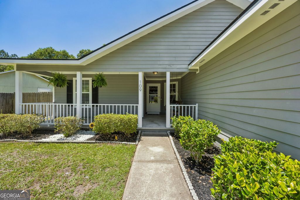 Photo of 109 Lake Crest Drive, Kingsland, GA 31548 (MLS # 10776170)