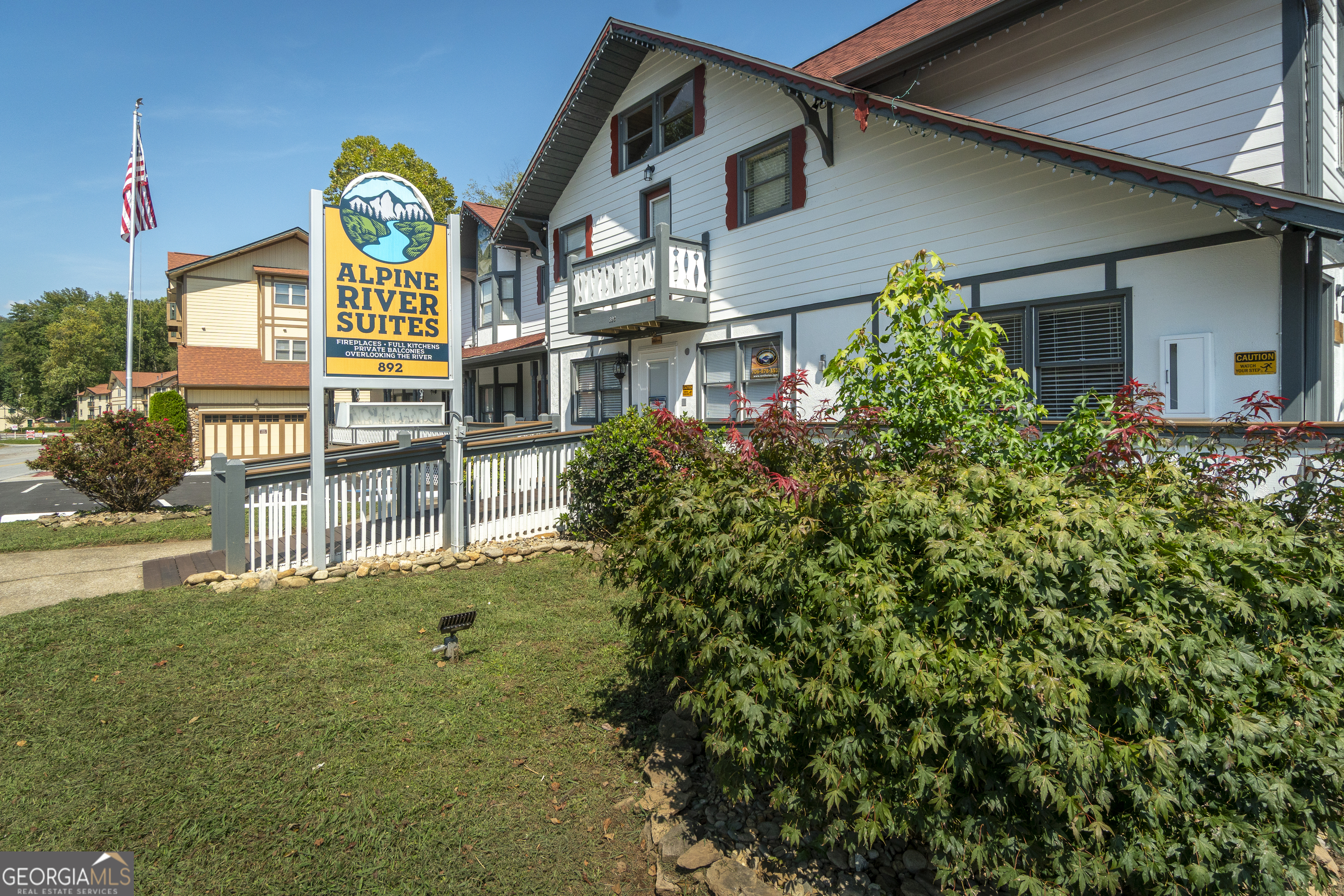 892 Edelweiss Strasse