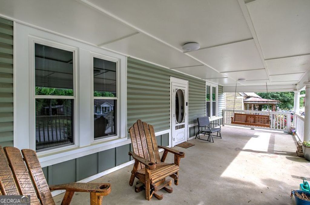 Photo of 36 Shaw Street, Kingston, GA 30145 (MLS # 10756092)